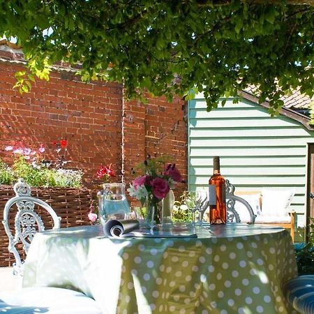 Wren Cottage, A Very Cosy Historic Coastal Cottage In A Pretty Little Village Wickham Market Εξωτερικό φωτογραφία