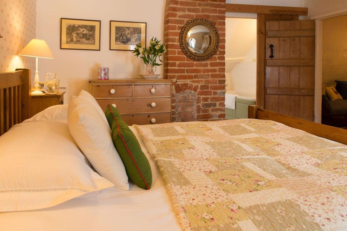 Wren Cottage, A Very Cosy Historic Coastal Cottage In A Pretty Little Village Wickham Market Εξωτερικό φωτογραφία