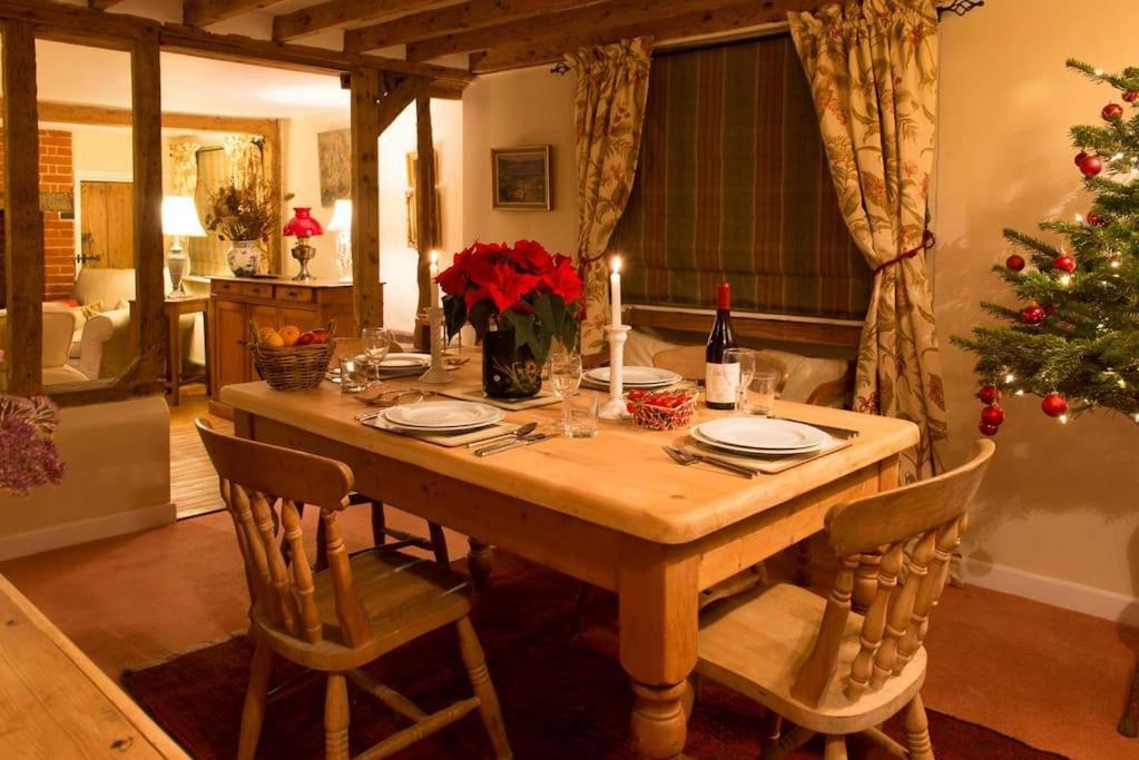 Wren Cottage, A Very Cosy Historic Coastal Cottage In A Pretty Little Village Wickham Market Εξωτερικό φωτογραφία